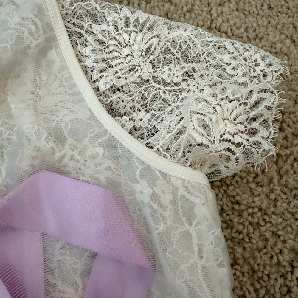 Acne Studios bow blouse with lace details runway - Picture 3 of 6